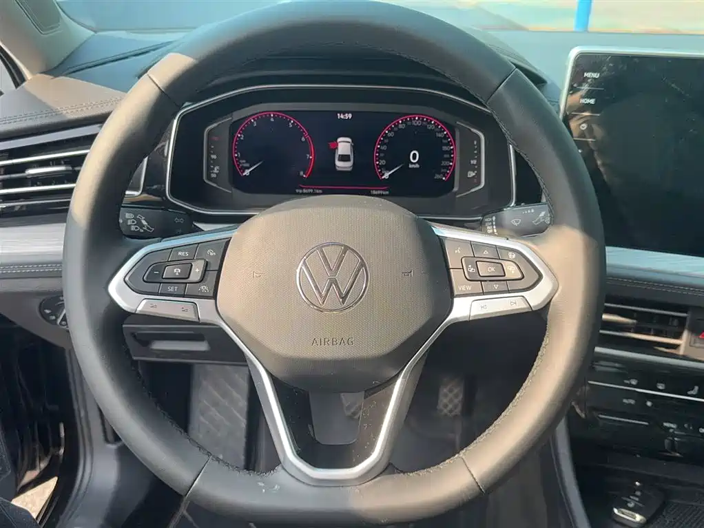 Sagitar 2025 300TSI DSG Excellence Edition купить на сайте DeffCars