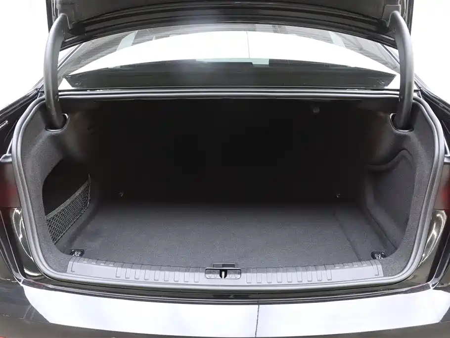 Audi A6L 2024 45 TFSI Premium Dynamic Model купить на сайте DeffCars