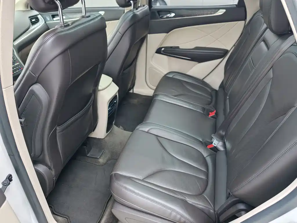 Lincoln MKC 2017 2.0T four-wheel drive premium version купить на сайте DeffCars