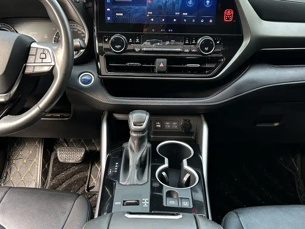 Highlander 2022 dual engine 2.5L two-wheel drive premium version 7 seats купить на сайте DeffCars
