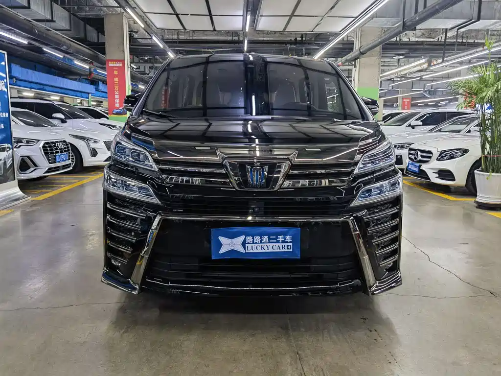 Wilfa 2021 Crown Dual Engine 2.5L HV Extreme Edition купить на сайте DeffCars