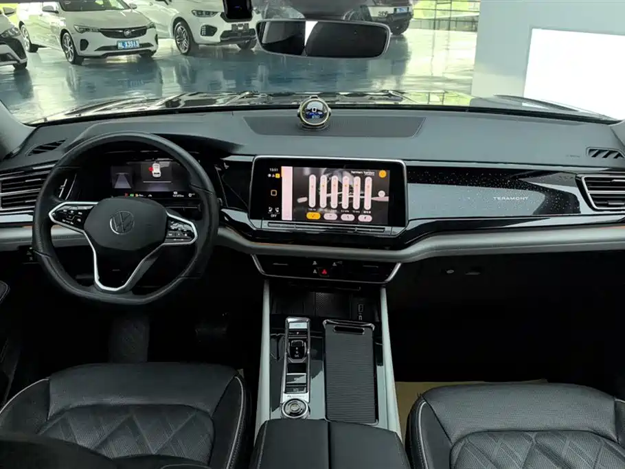 Touron 2022 530 V6 four-wheel drive flagship version купить на сайте DeffCars