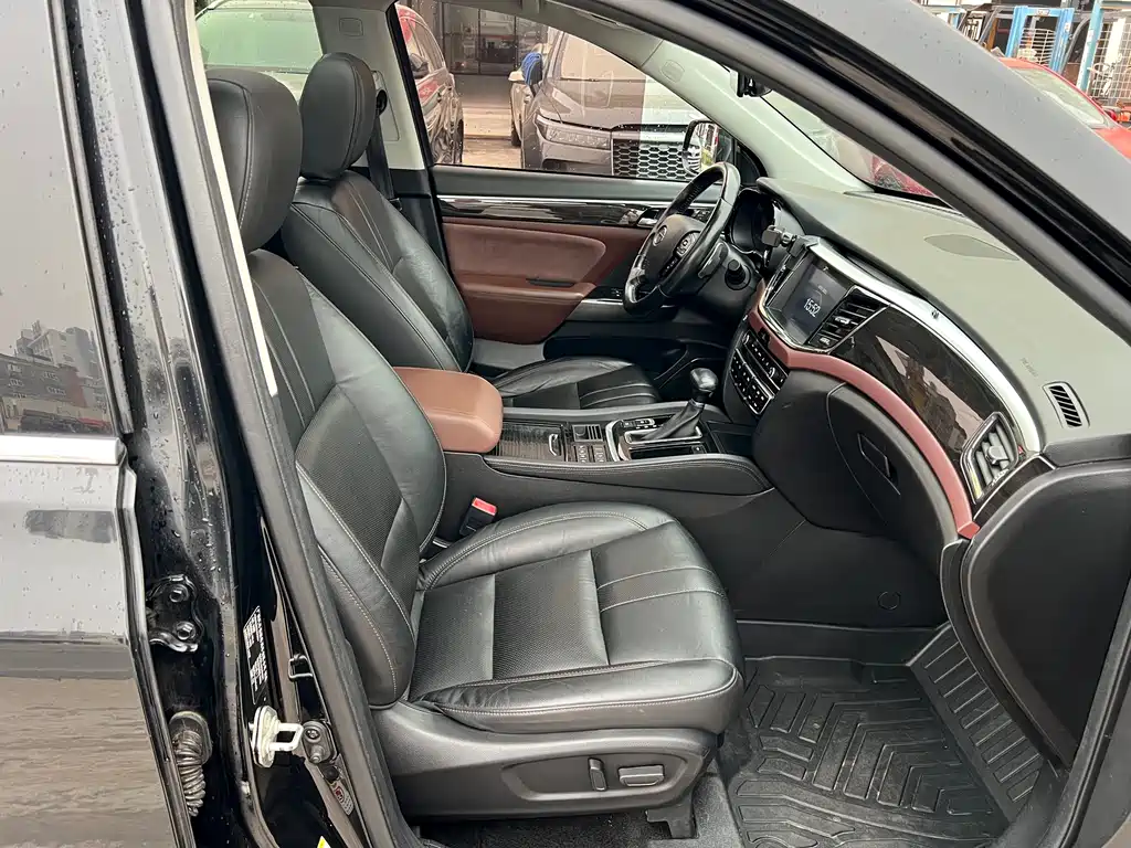 Trumpchi GS8 2017 320T 2WD Luxury Connected Edition (seven seats) купить на сайте DeffCars