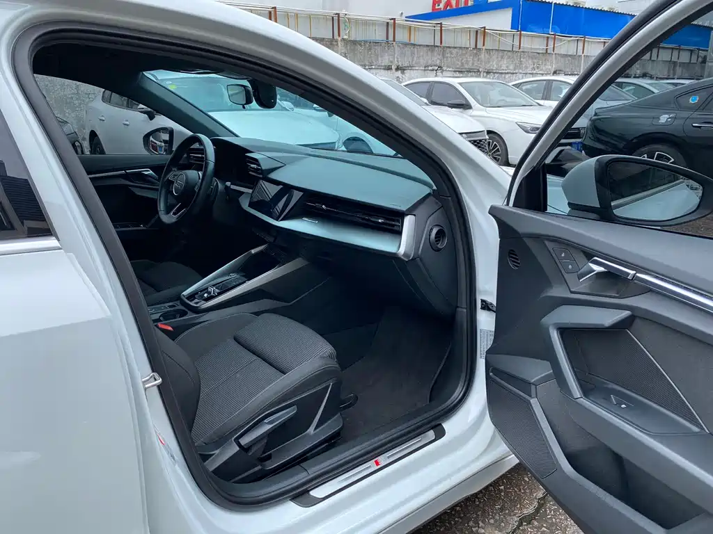 Audi A3 2021 Sportback 35 TFSI aggressive sports model купить на сайте DeffCars