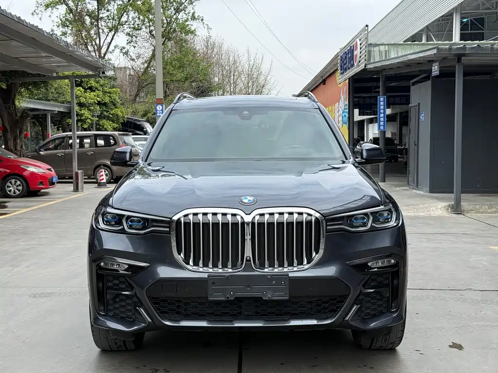BMW X7 2019 xDrive40i Exclusive M Sports Package купить на сайте DeffCars