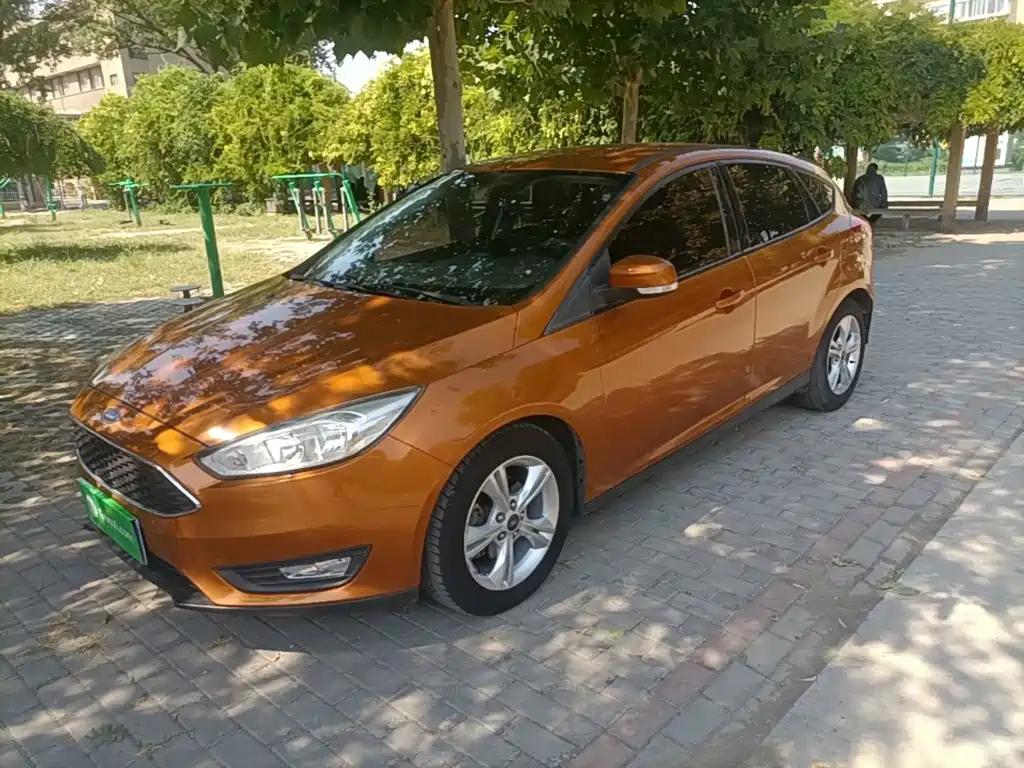 Focus 2015 hatchback 1.6L automatic comfort type купить на сайте DeffCars