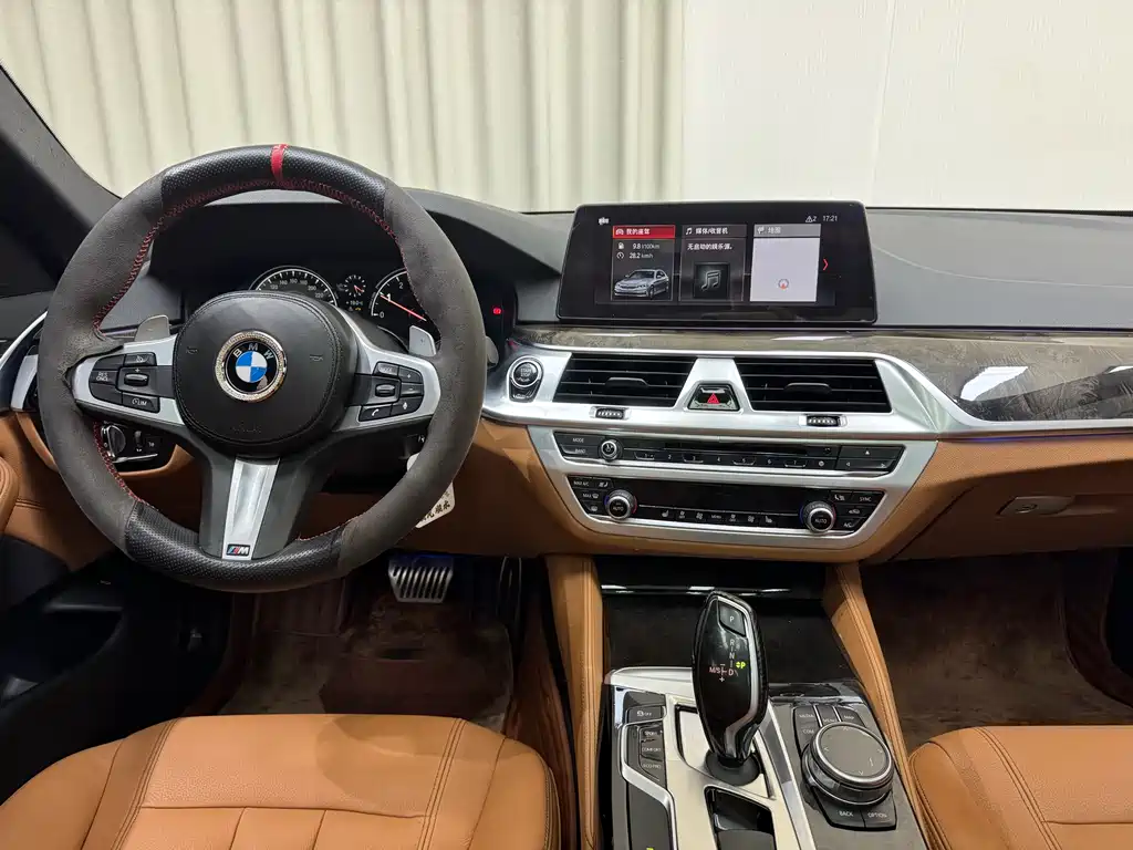 BMW 5 Series 2018 530Li Leading M Sports Package купить на сайте DeffCars