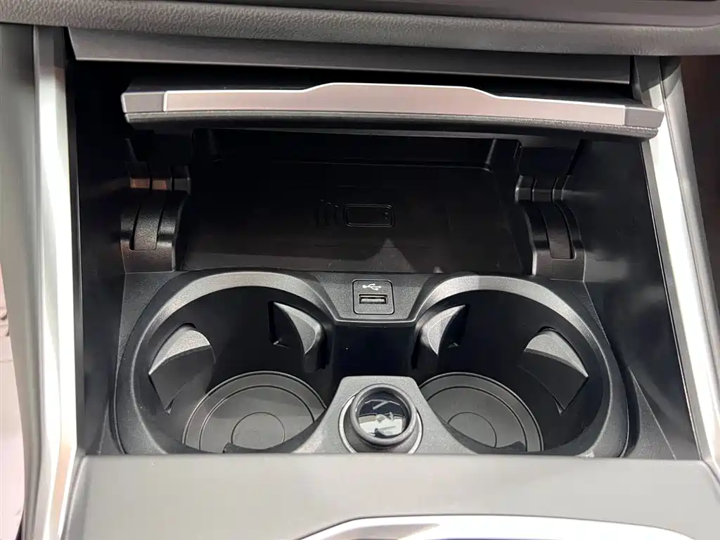 BMW 3 Series 2025 325i M Sports Package купить на сайте DeffCars