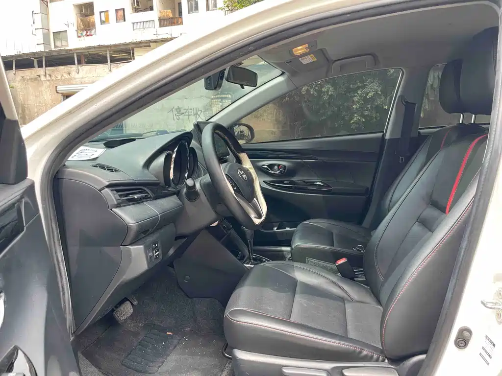 YARiS L Zhixuan 2022 Zhixuan X 1.5L CVT luxury PLUS version купить на сайте DeffCars