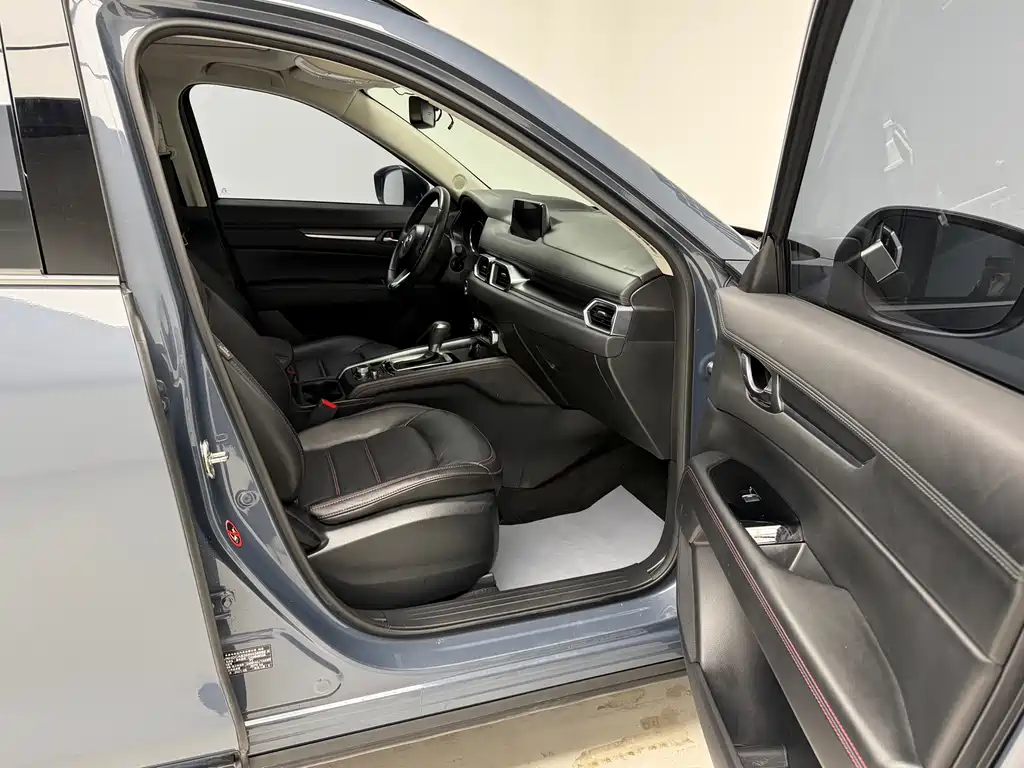 Mazda CX-5 2021 2.5L automatic two-wheel drive Black Knight купить на сайте DeffCars