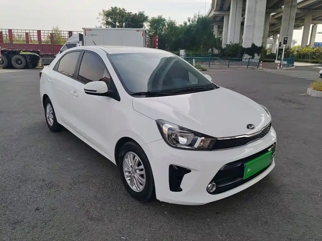 Huanchi 2017 1.4L Automatic Smart Enjoy Edition Value купить на сайте DeffCars