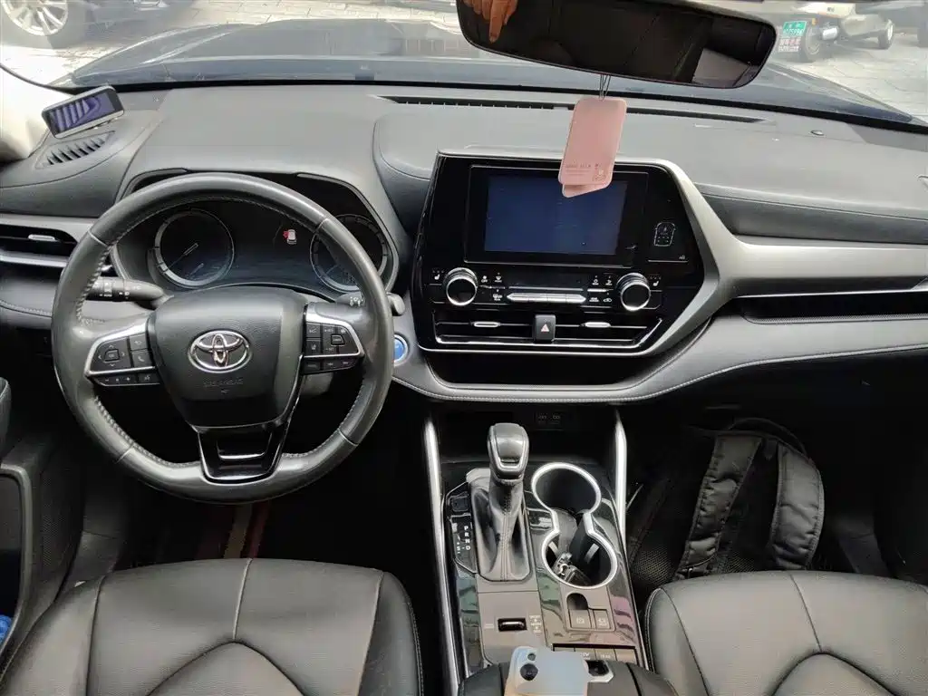 Highlander 2022 dual engine 2.5L four-wheel drive luxury version 7 seats купить на сайте DeffCars