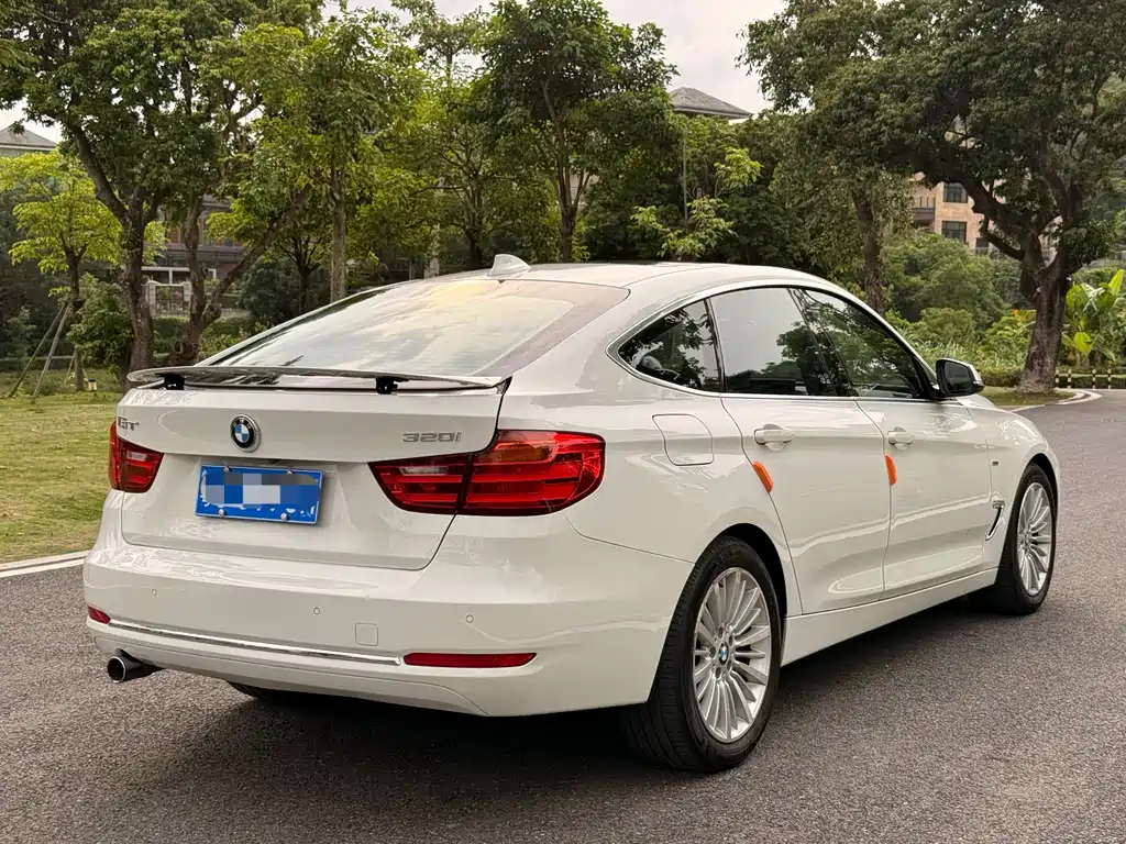 BMW 3 Series GT 2013 320i Stylish Design Package купить на сайте DeffCars