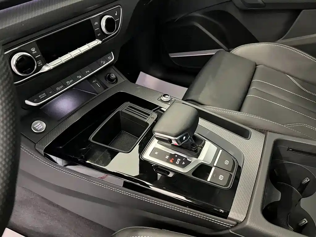Audi Q5L 2022 45T luxury and dynamic model купить на сайте DeffCars