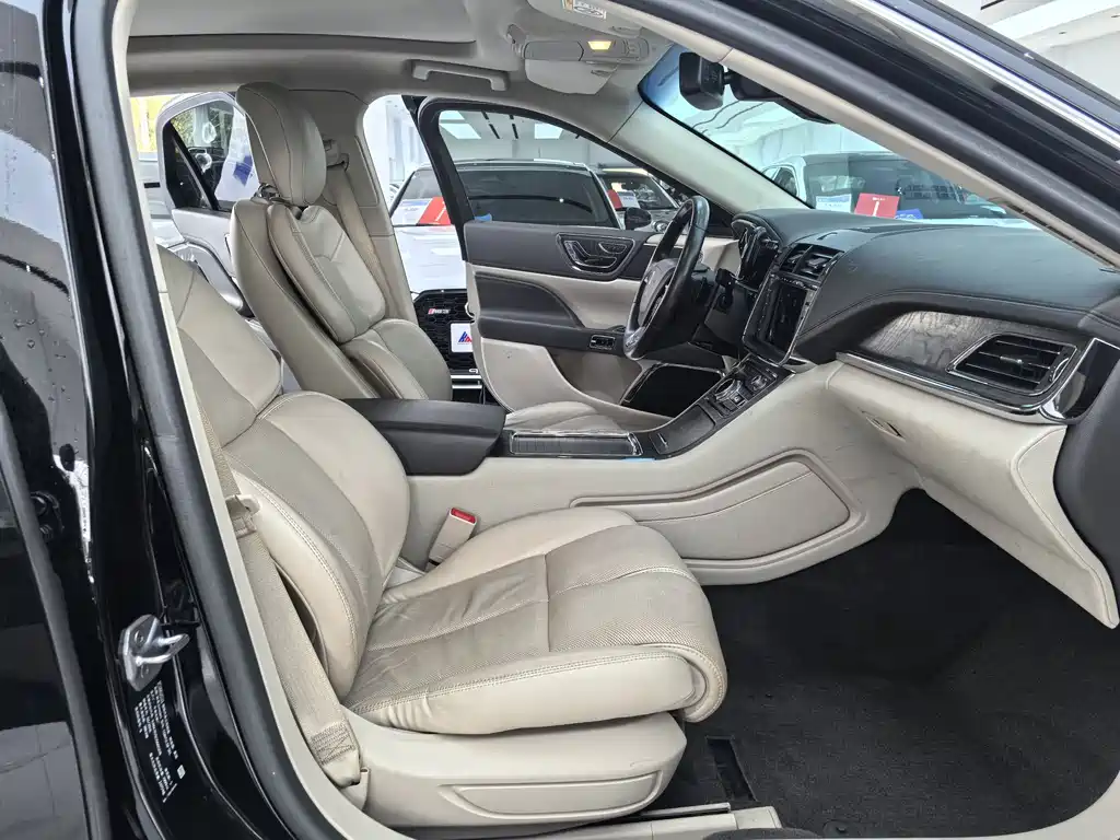 Lincoln Continental 2018 2.0T Two-wheel drive Exclusive Edition купить на сайте DeffCars