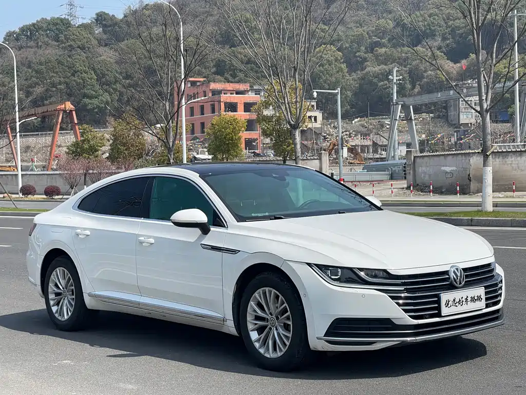FAW-Volkswagen CC 2019 380TSI Charming Edition National V купить на сайте DeffCars