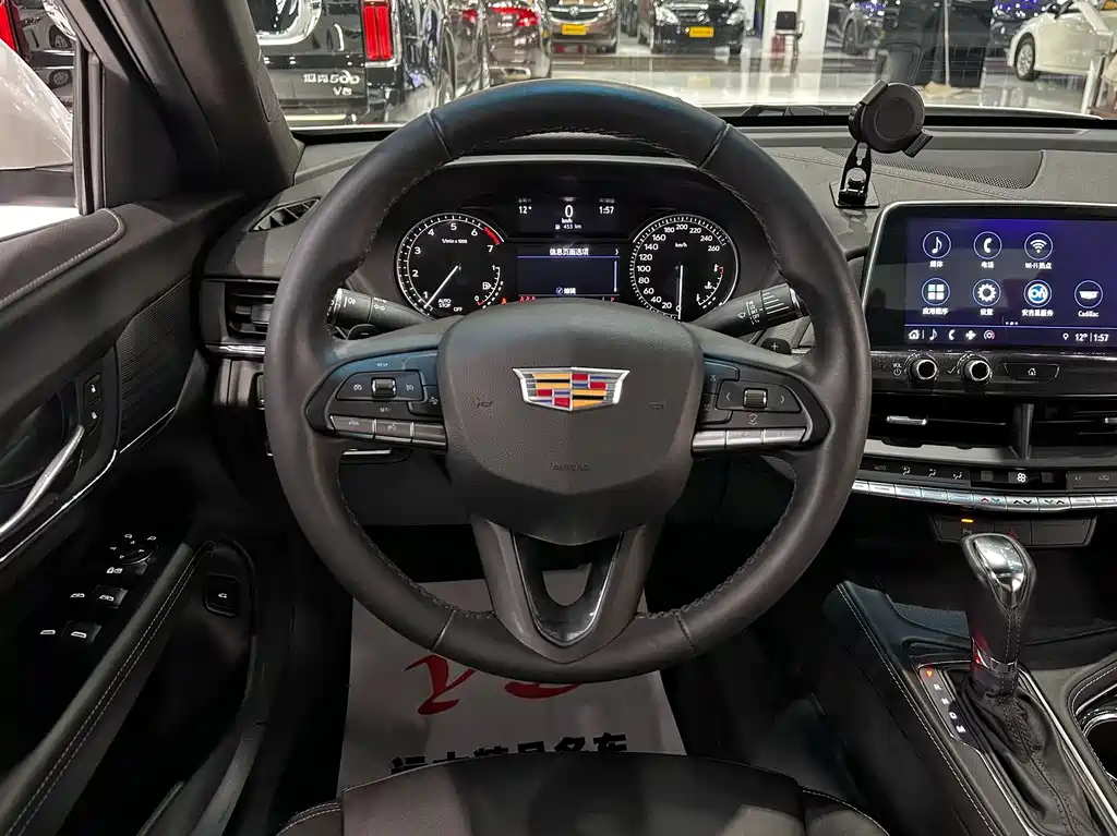 Cadillac CT4 2023 25T Fashion Model купить на сайте DeffCars