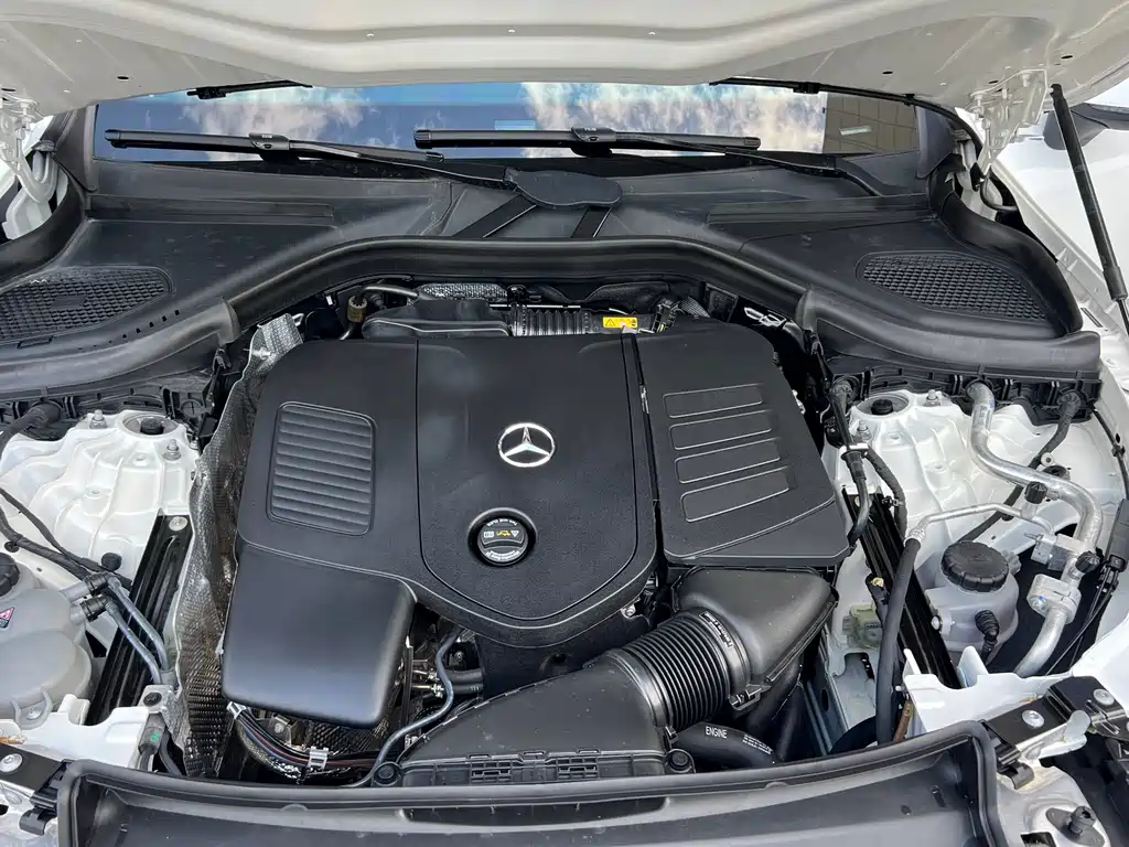 Mercedes GLC 2023 Modified 260L 4MATIC 7 Seater купить на сайте DeffCars