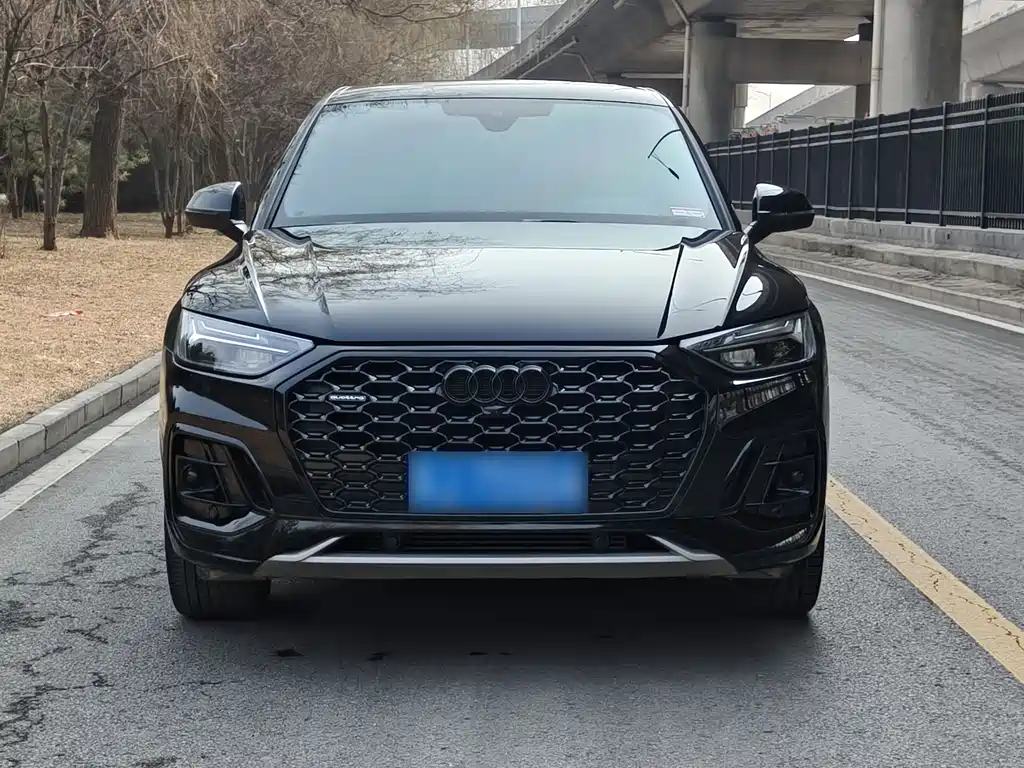 Audi Q5L Sportback 2023 40 TFSI Ice and Snow Sports Edition купить на сайте DeffCars