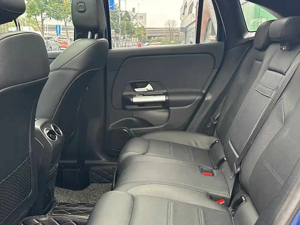 Mercedes-Benz GLA 2020 GLA 180 купить на сайте DeffCars