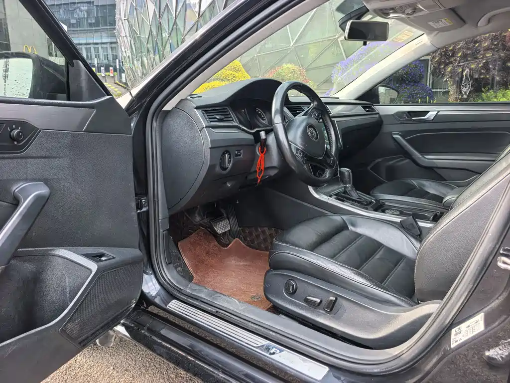 Passat 2017 280TSI DSG Premium Edition купить на сайте DeffCars
