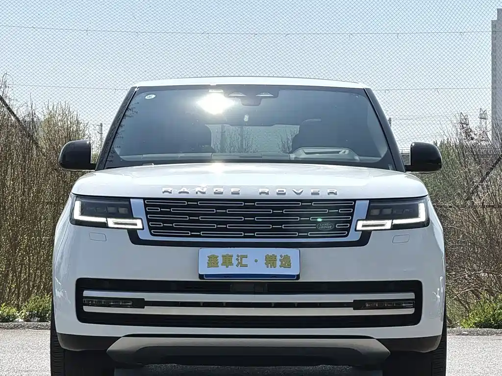 Range Rover 2024 3.0 L6 400PS Genesis Extended Edition купить на сайте DeffCars