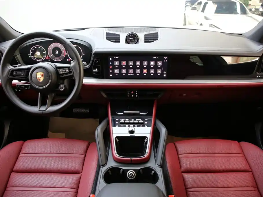 Cayenne 2024 Cayenne 3.0T купить на сайте DeffCars