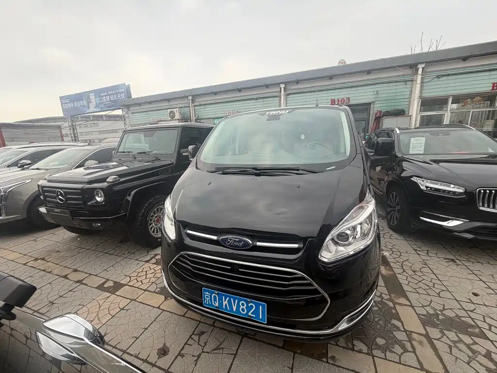 Tourio 2018 2.0T Automatic Executive Intelligent Edition купить на сайте DeffCars