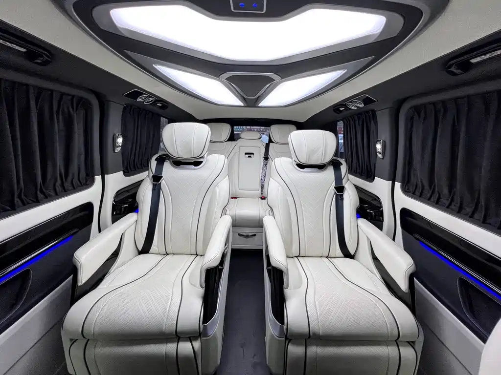 Vito 2023 2.0T Business Edition 7 seats купить на сайте DeffCars
