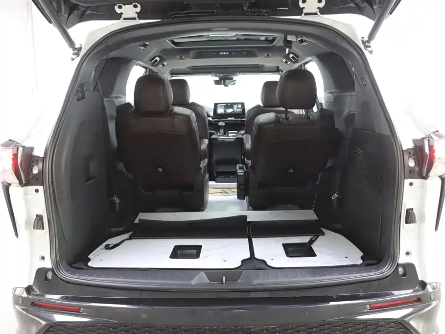 Grevia 2024 2.5L hybrid premium PLUS four-wheel drive version купить на сайте DeffCars