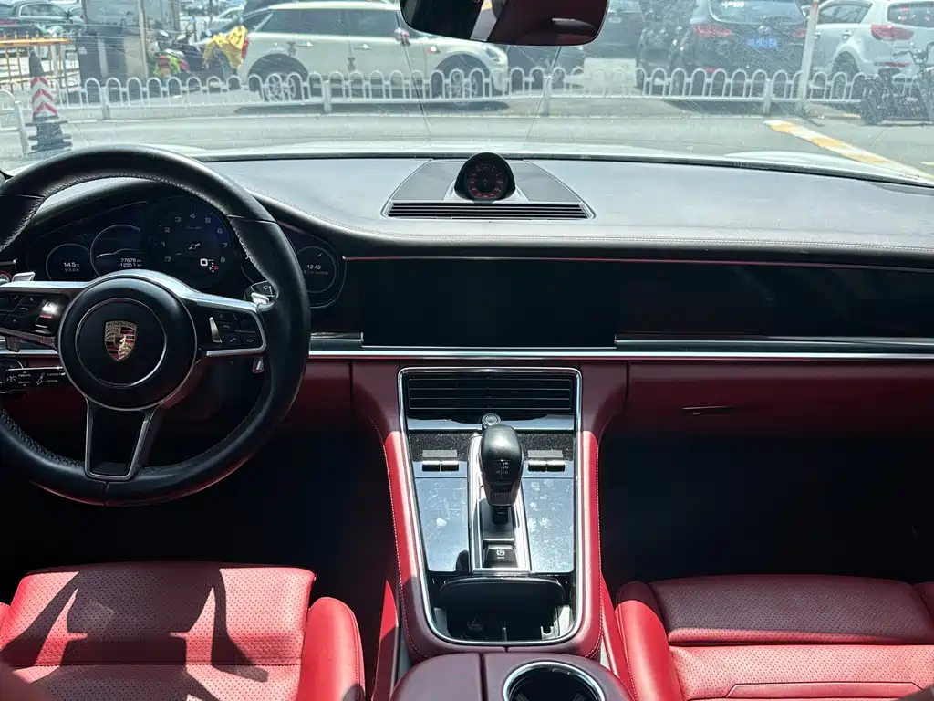 Panamera 2020 Panamera 10th Anniversary Edition 2.9T купить на сайте DeffCars