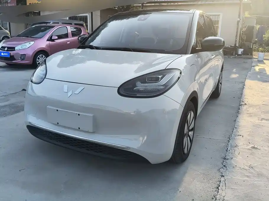 Wuling Bingo 2023 model 333km Lingxi Internet model купить на сайте DeffCars