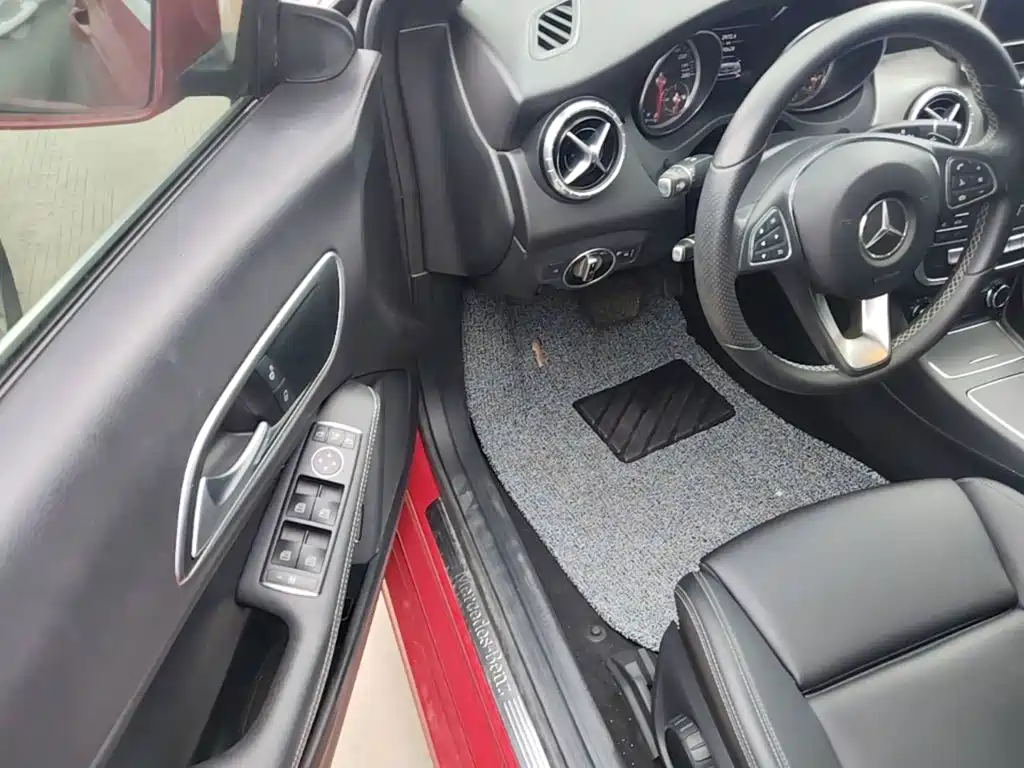 Mercedes-Benz CLA imported 2016 facelift CLA 200 dynamic type купить на сайте DeffCars