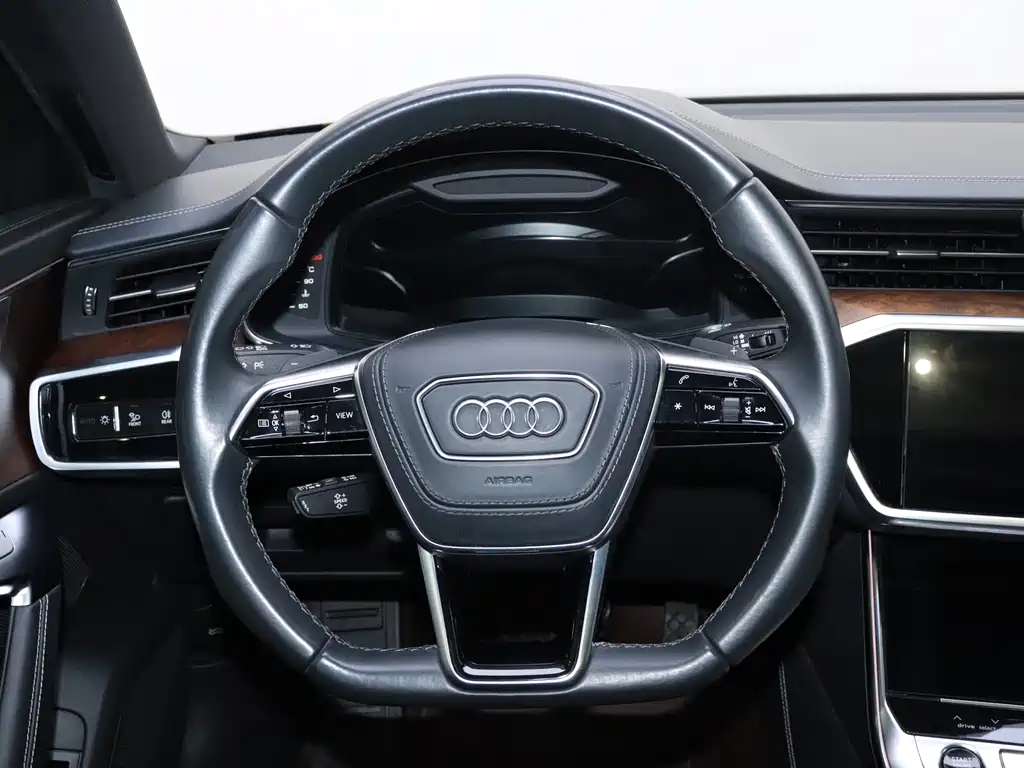 Audi A6L 2023 55 TFSI quattro exclusive dynamic model купить на сайте DeffCars