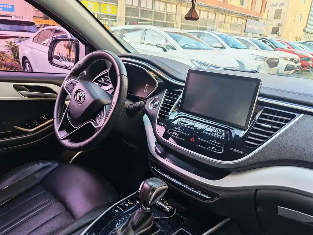 Southeast DX7 2019 1.5T Automatic Intelligent Connected Fashion Edition National VI купить на сайте DeffCars