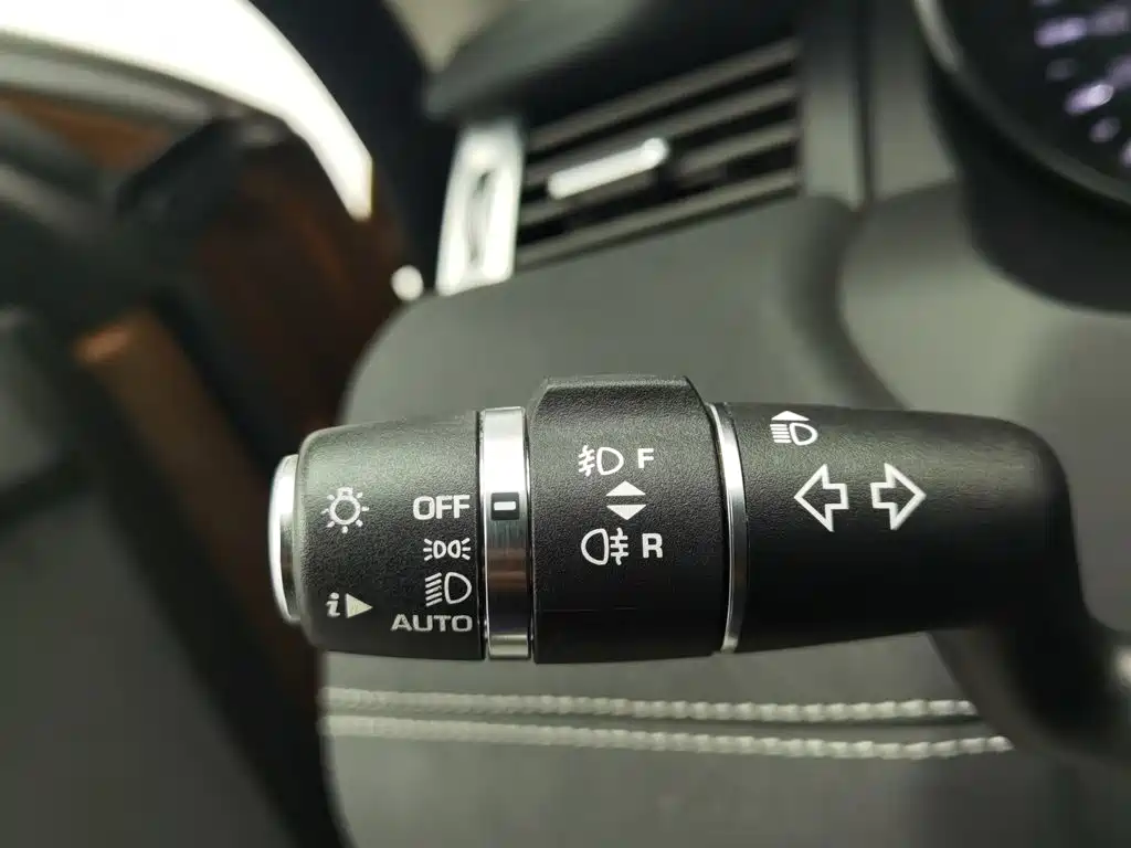 Range Rover Evoque imported 2015 2.0T 5-door dynamic version купить на сайте DeffCars