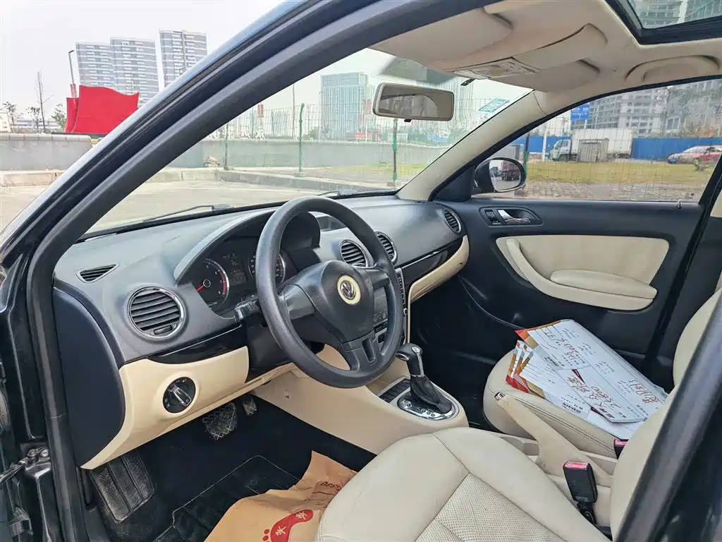 Lavida 2011 1.4TSI DSG Pinxuan Edition купить на сайте DeffCars