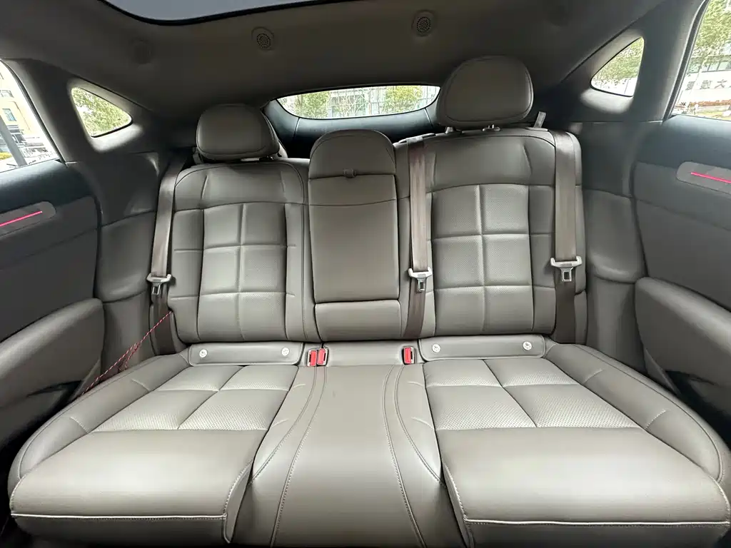 Zhiji L6 2025 Max+ купить на сайте DeffCars