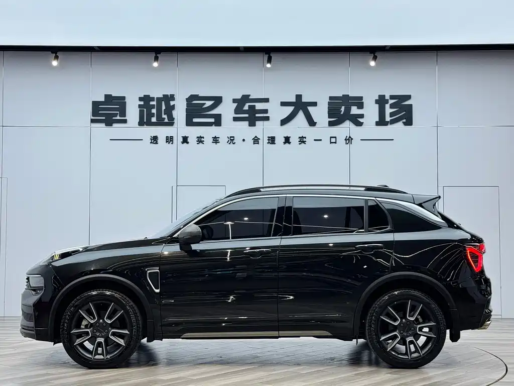 Lynk & Co 01 2021 2.0TD 2WD Pro купить на сайте DeffCars