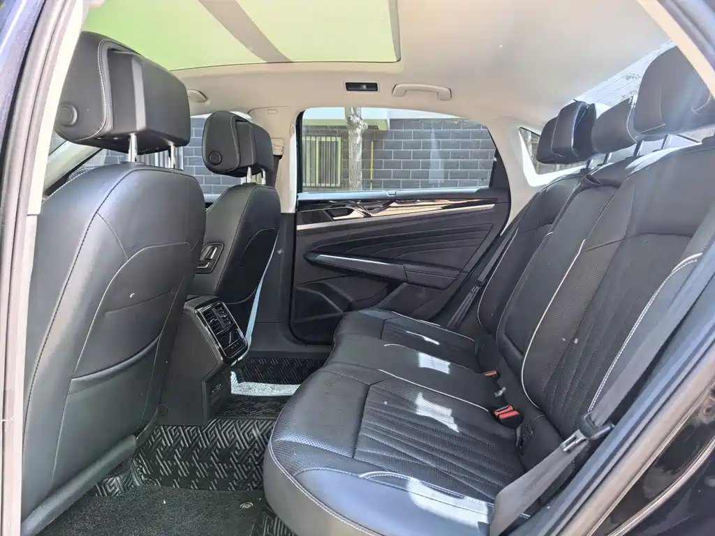 Passat 2022 330TSI Starry Sky Deluxe Edition купить на сайте DeffCars