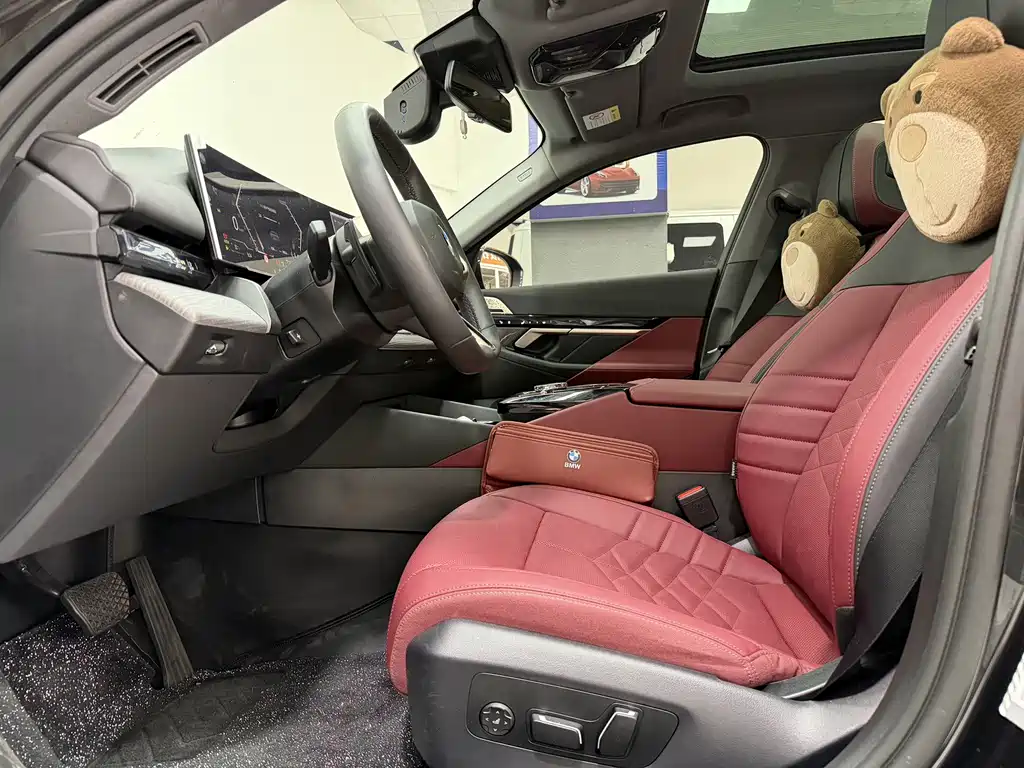 BMW 5 Series 2026 530Li Exclusive M Sports Package купить на сайте DeffCars