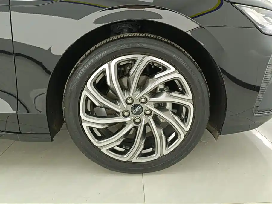 Lincoln Z 2024 2.0T Premium Edition купить на сайте DeffCars