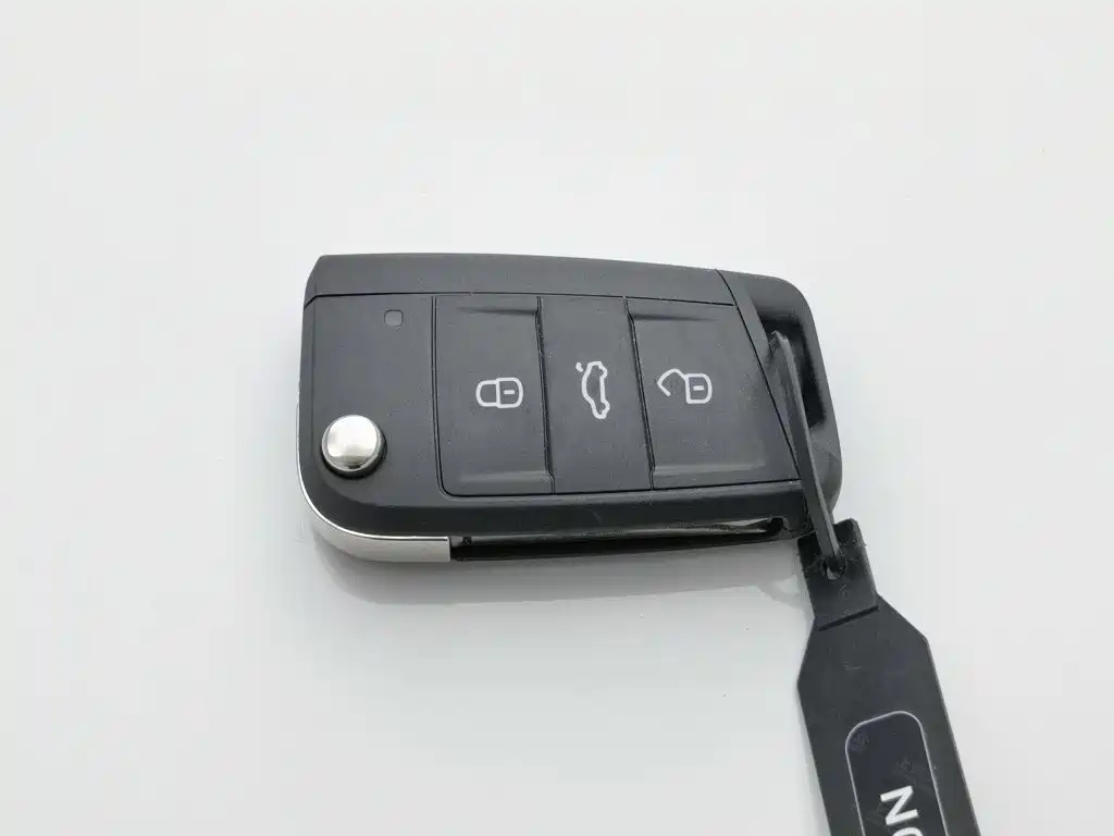 Polo 2023 facelift Plus 1.5L automatic indulgence version купить на сайте DeffCars