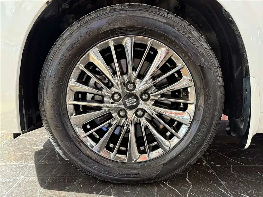 Wilfa 2021 Crown Dual Engine 2.5L HV Premium Edition купить на сайте DeffCars