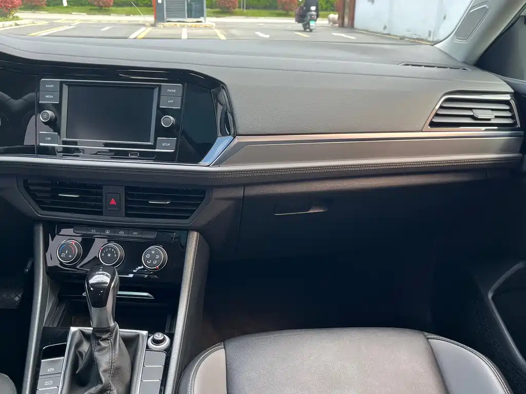Sagitar 2019 280TSI DSG comfort model National VI купить на сайте DeffCars