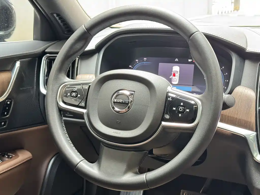 Volvo S90 2024 B5 Zhiyuan Luxury Edition купить на сайте DeffCars