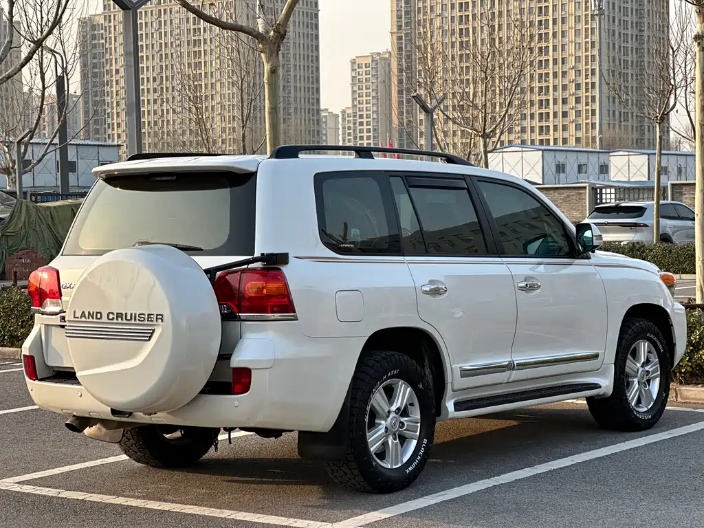 Land Cruiser imported 2015 4.0L V6 Middle East Limited Edition купить на сайте DeffCars