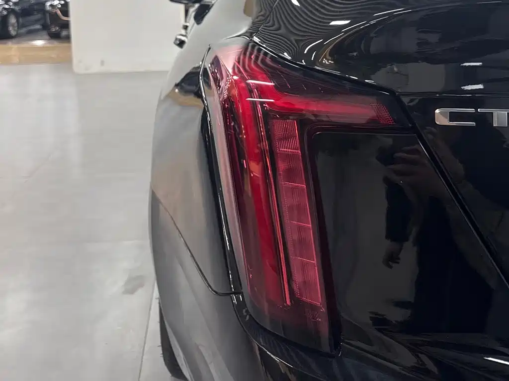 Cadillac CT5 2024 28T Luxury Pro купить на сайте DeffCars