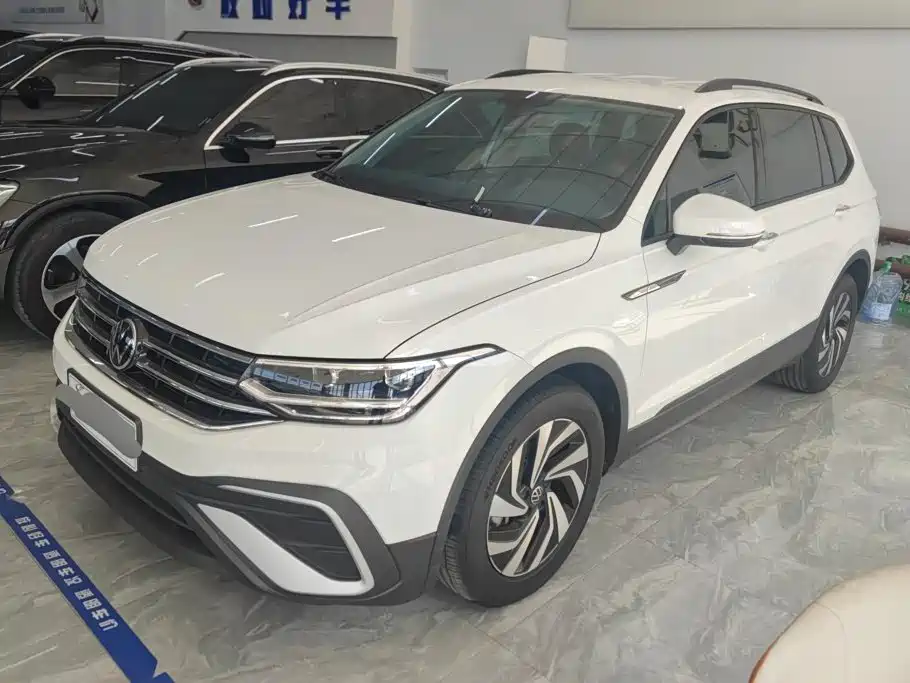 Tiguan L 2023 330TSI automatic two-wheel drive comfort version купить на сайте DeffCars