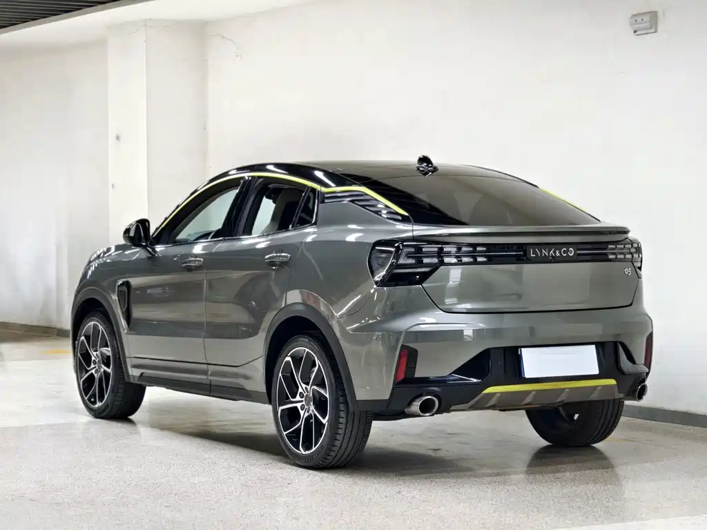 Lynk & Co 05 2020 2.0TD two-wheel drive shines Halo купить на сайте DeffCars